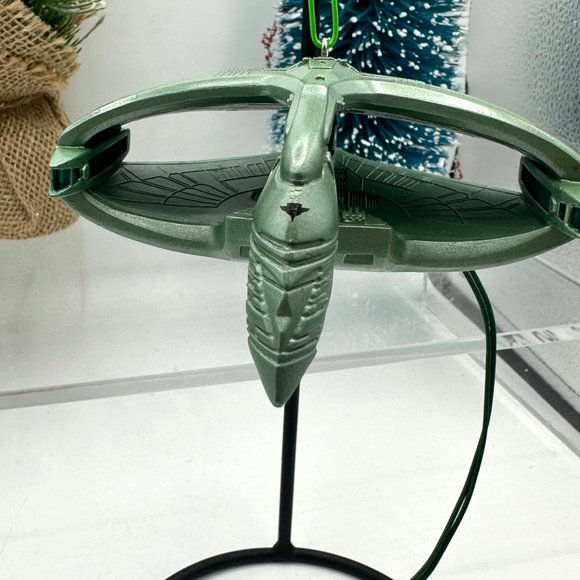 Hallmark Keepsake Ornament Star Trek Romulan Warbird Light Magic Christmas - Picture 6 of 11